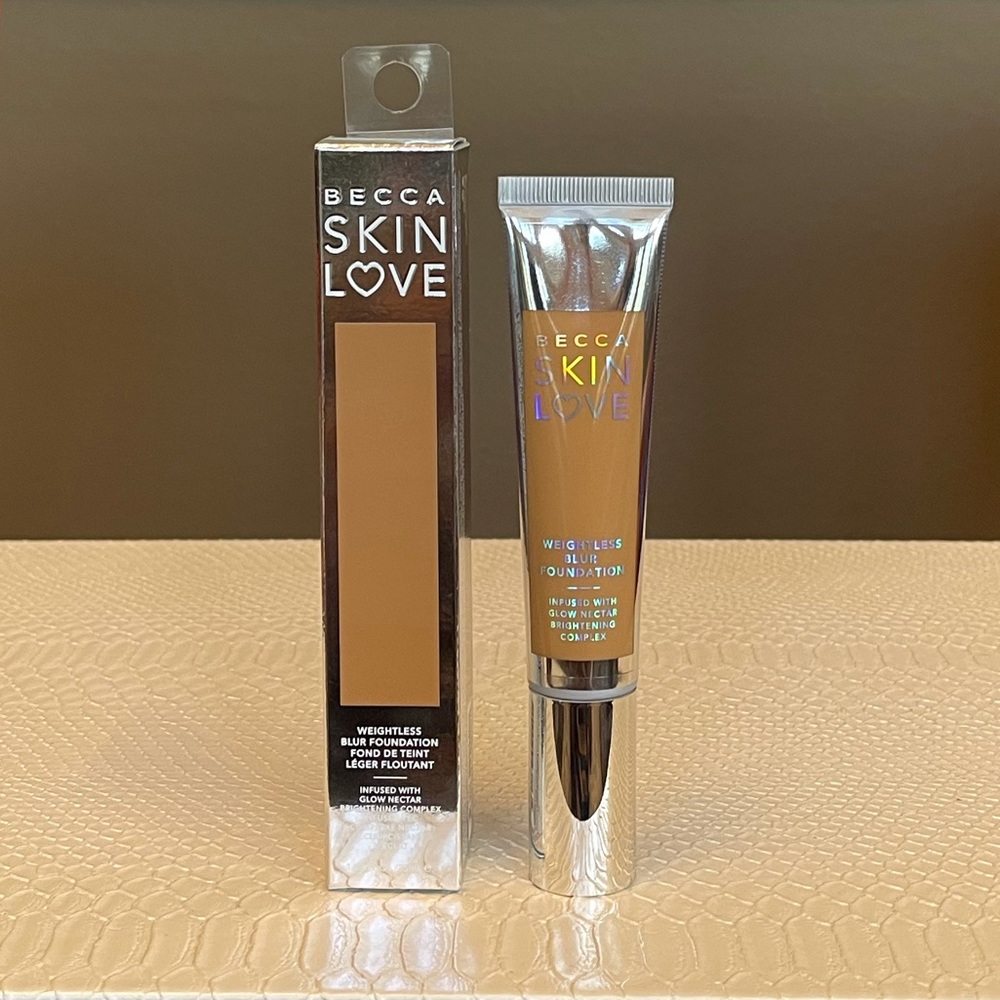 NIB - BECCA Skin-Love foundation in shade BAMBOO
